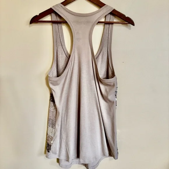 EXPRESS| NWT Sequin Striped Dressy Tank Top in Silver and Grey Sz M NEW - Picture 3 of 6